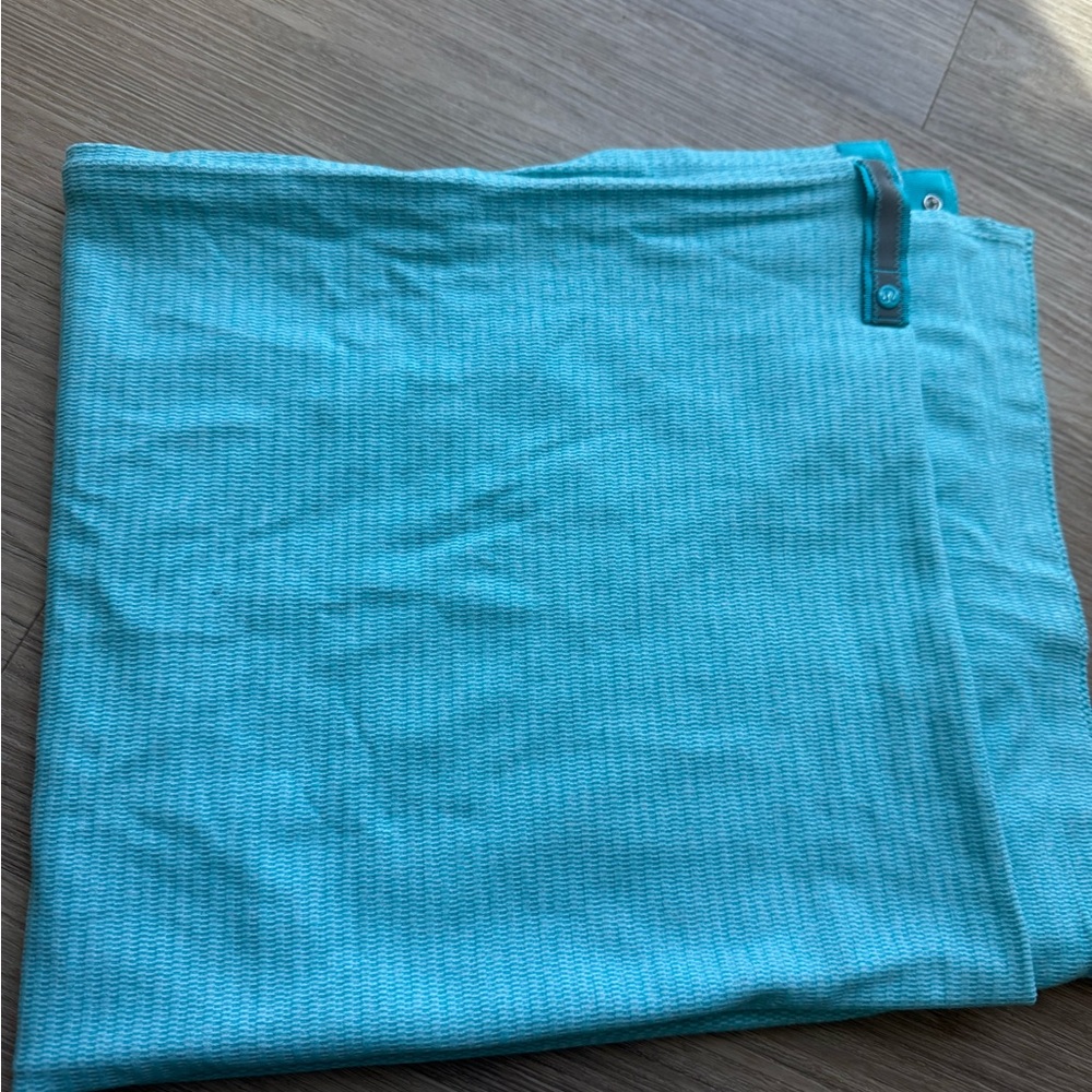 Lululemon scarf